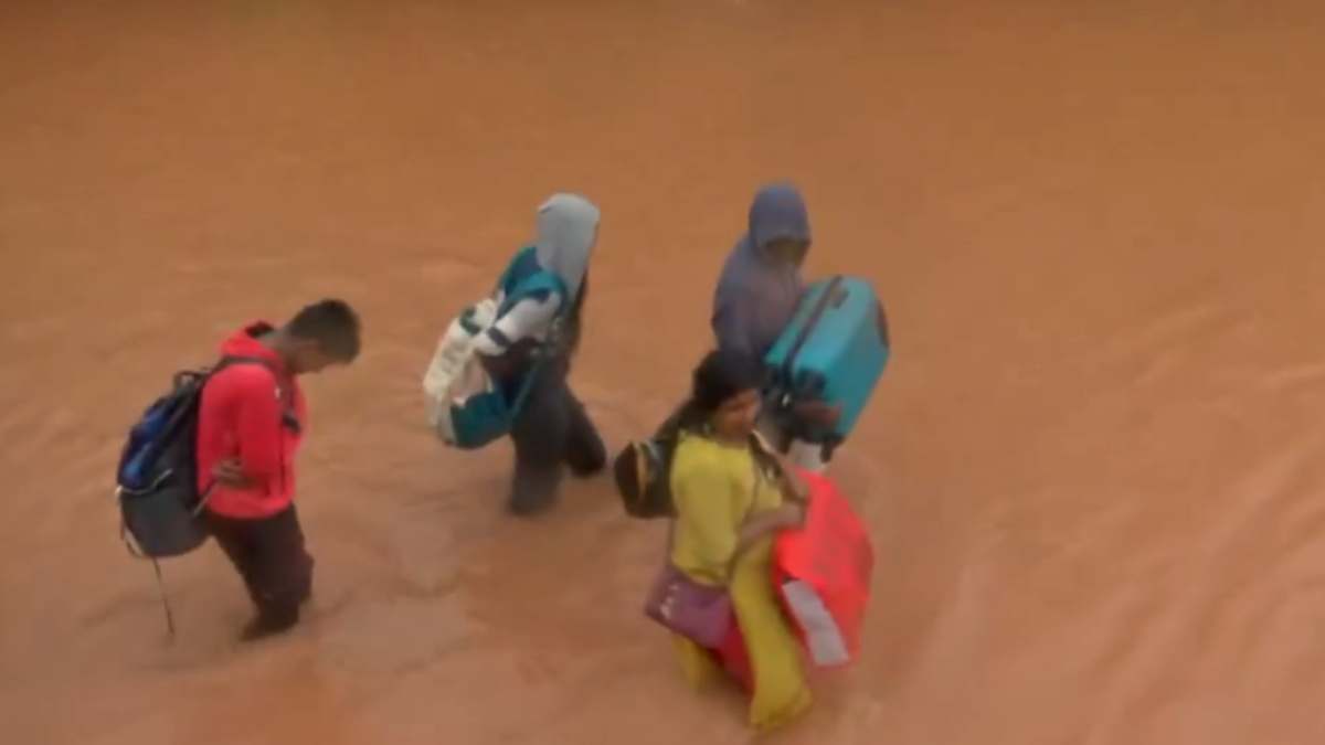 channi পুদুচেরির রেনবো শহরের জল থৈ থৈ অবস্থা