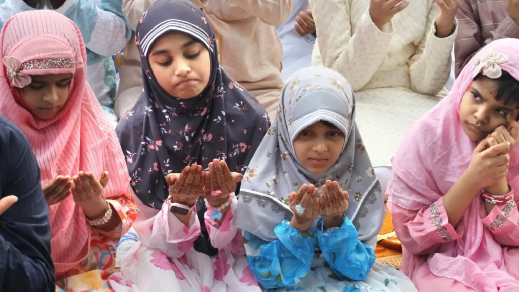 eid girls 01.04