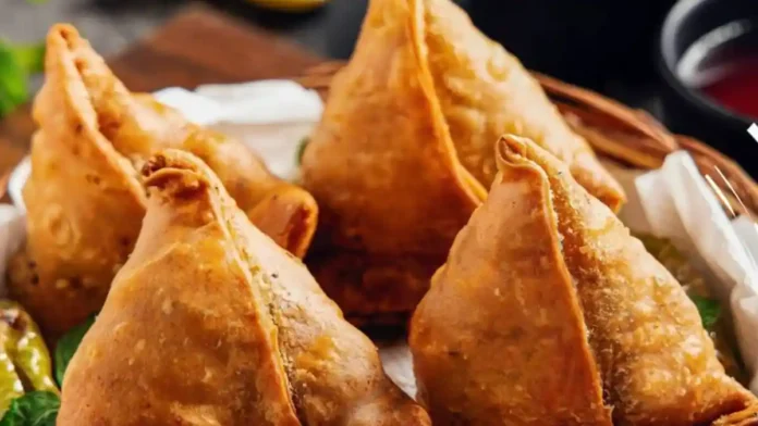 সিঙ্গারাতে কত তেল জানাতে বলল স্বাস্থ্য মন্ত্রক