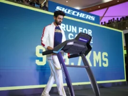 Kartik Aaryan Skechers