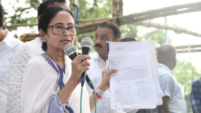 mamata myeo rd মমতা বন্দ্যোপাধ্যায় মেয়ো রোডে